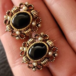 Premier Designs Black and Gold Floral Earrings